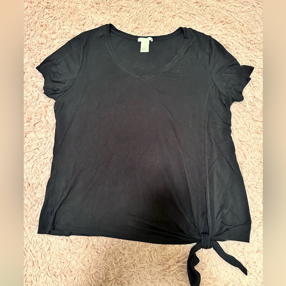 Woman’s XL Black Knot Front T-Shirt
